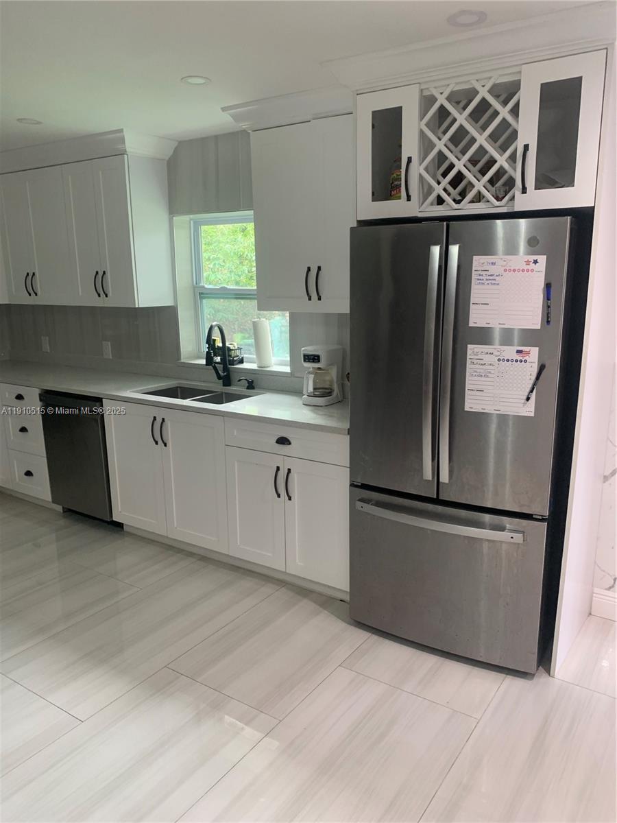 NORTH LAUDERDALE VILLAGE - Residential