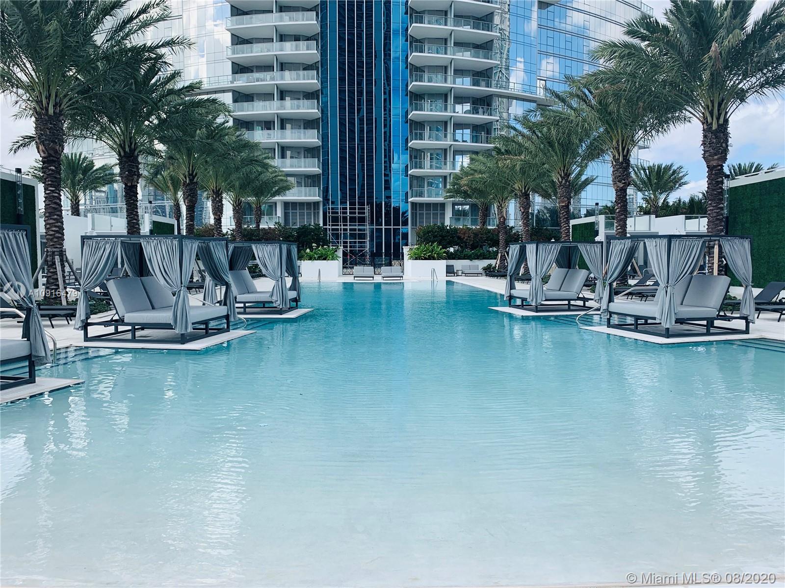 PARAMOUNT MIAMI WORLDCENT - Residential Lease