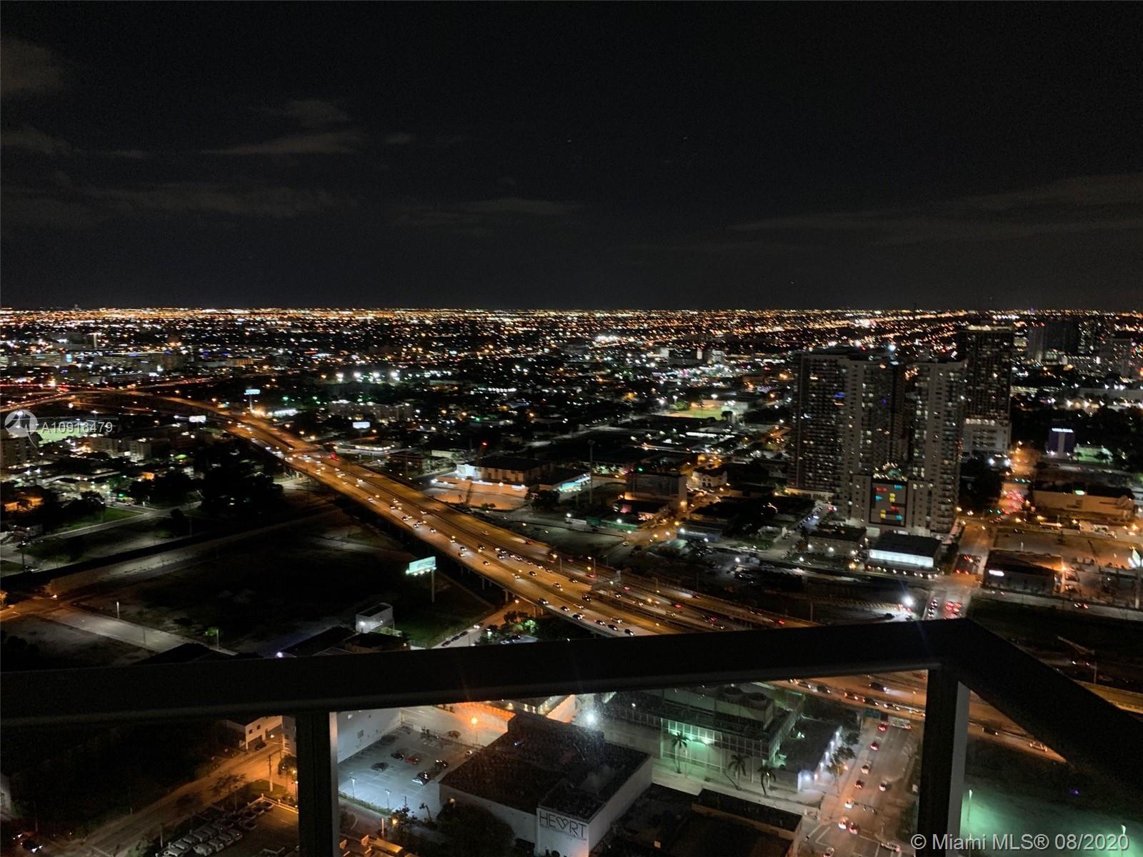 PARAMOUNT MIAMI WORLDCENT - Residential Lease