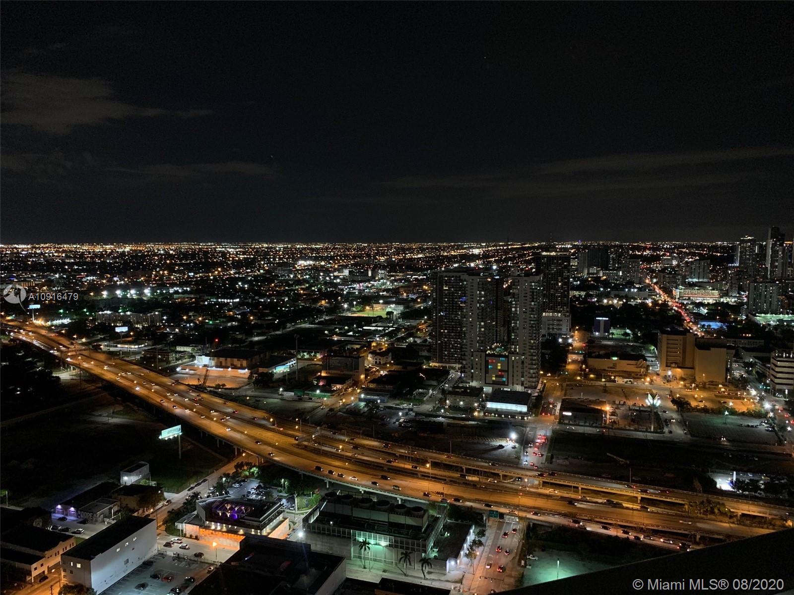PARAMOUNT MIAMI WORLDCENT - Residential Lease