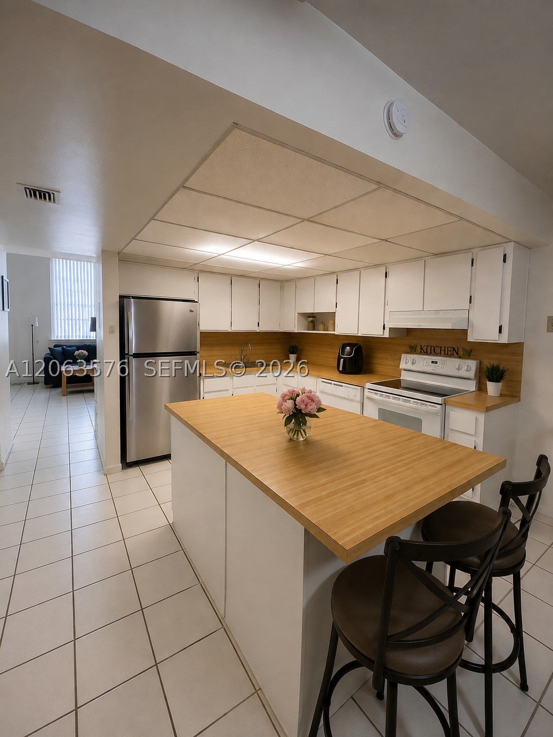 633 N University Dr 14
