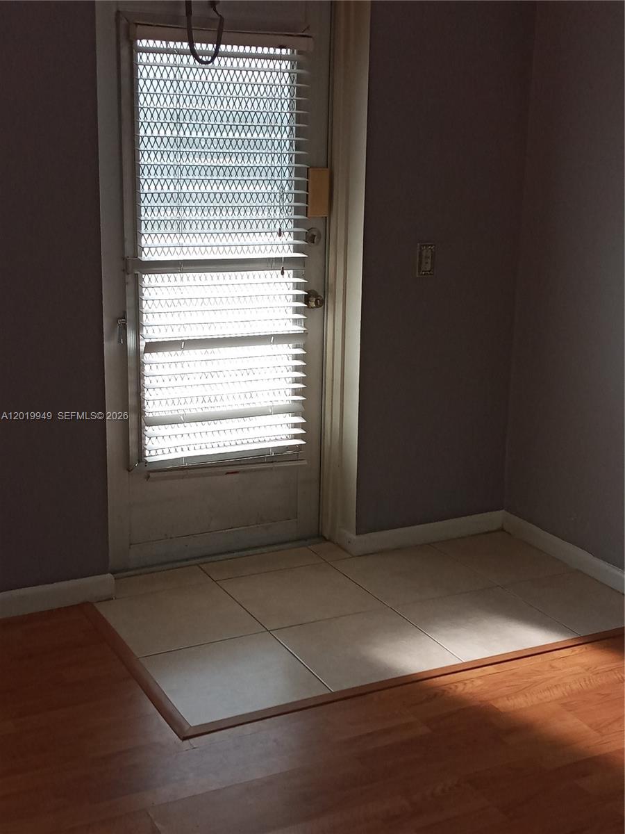 390 Windsor Q 390