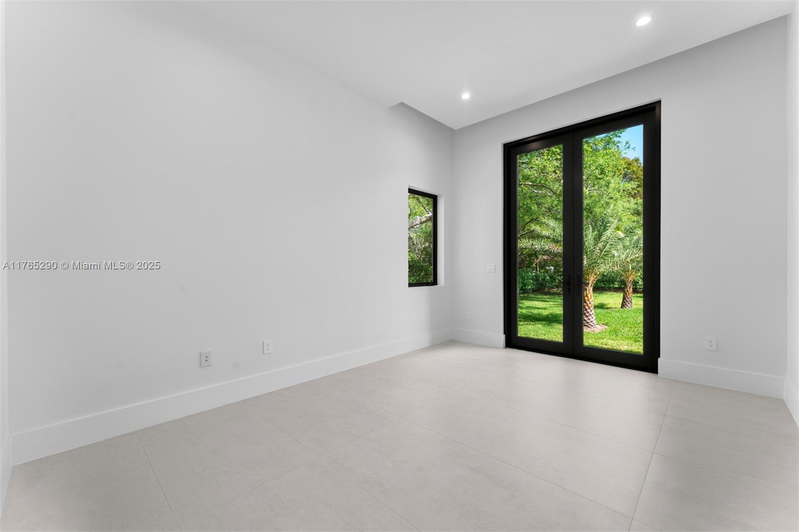 FARMERS ACRES - Residential