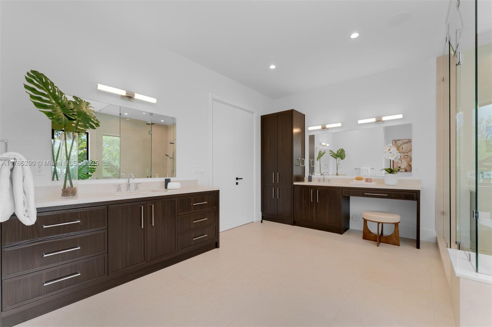 FARMERS ACRES - Residential