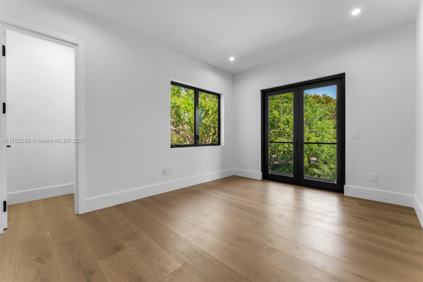 FARMERS ACRES - Residential