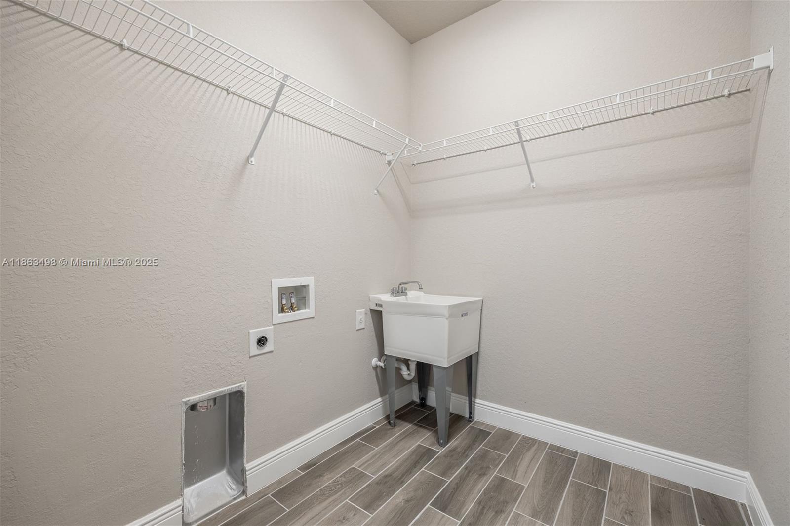 Banyan Village - Residential