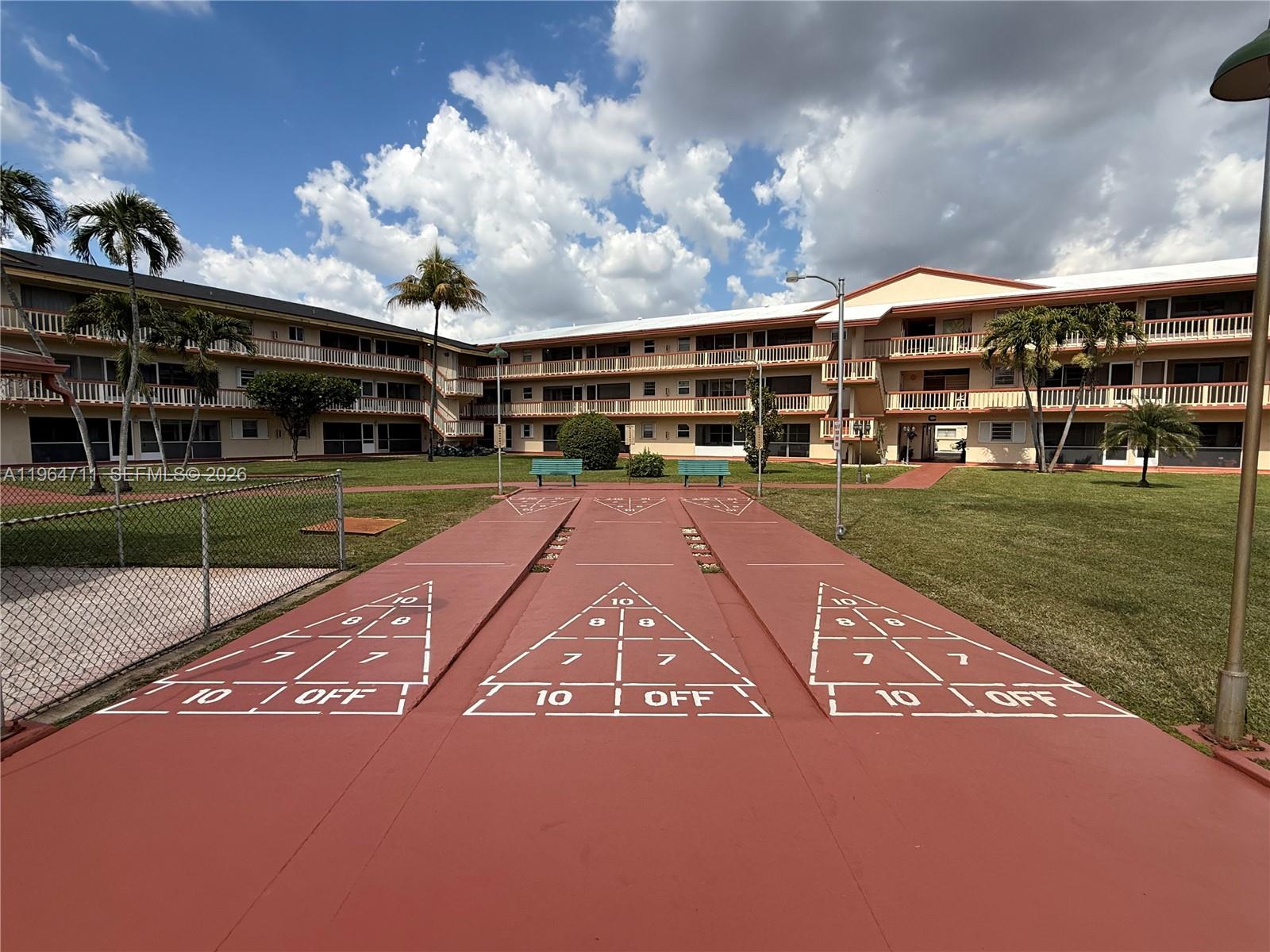 BEVERLY HILLS CONDO NUMBE - Residential