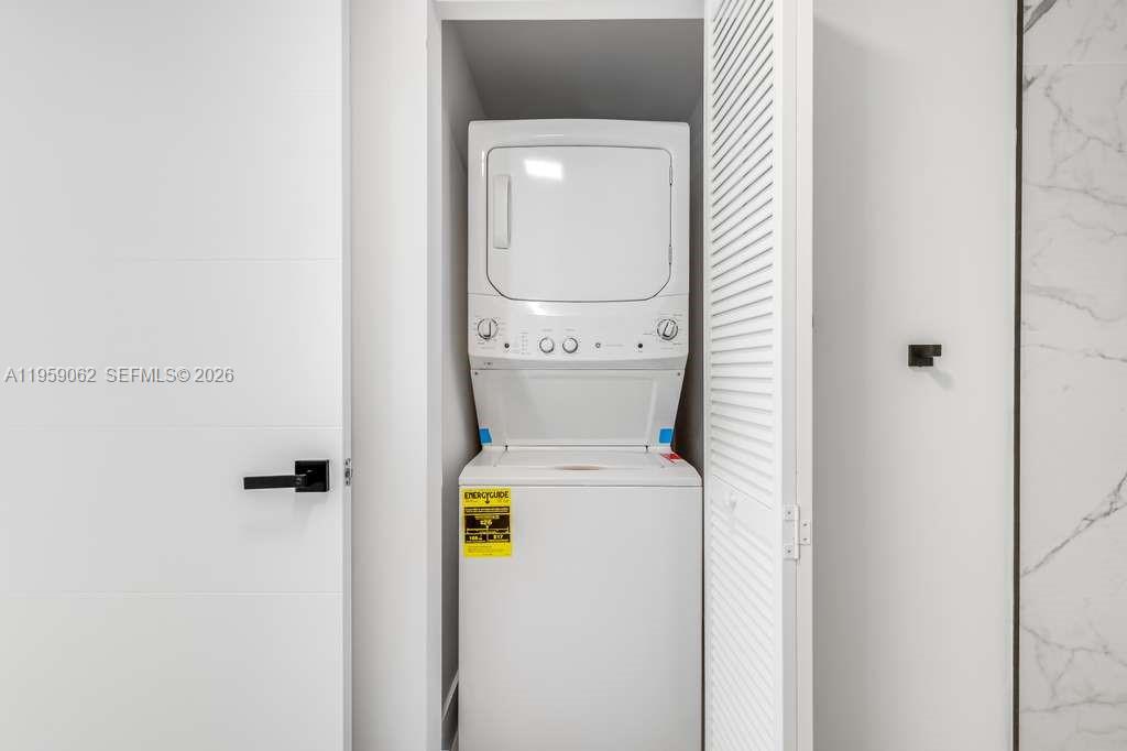 LAWRENCE ESTATE LAND CO - Residential Lease