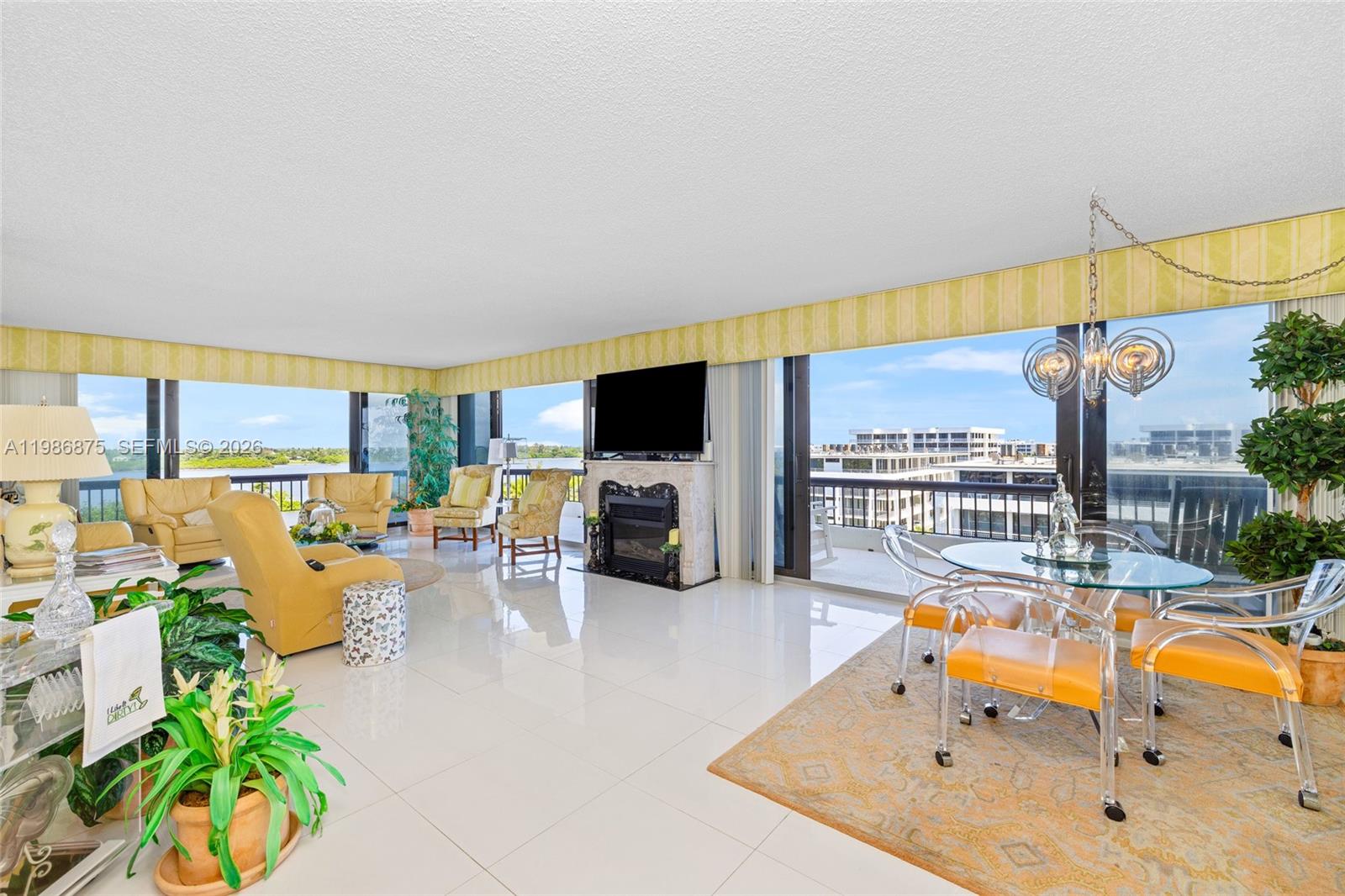 BEACH POINT CONDO - Residential