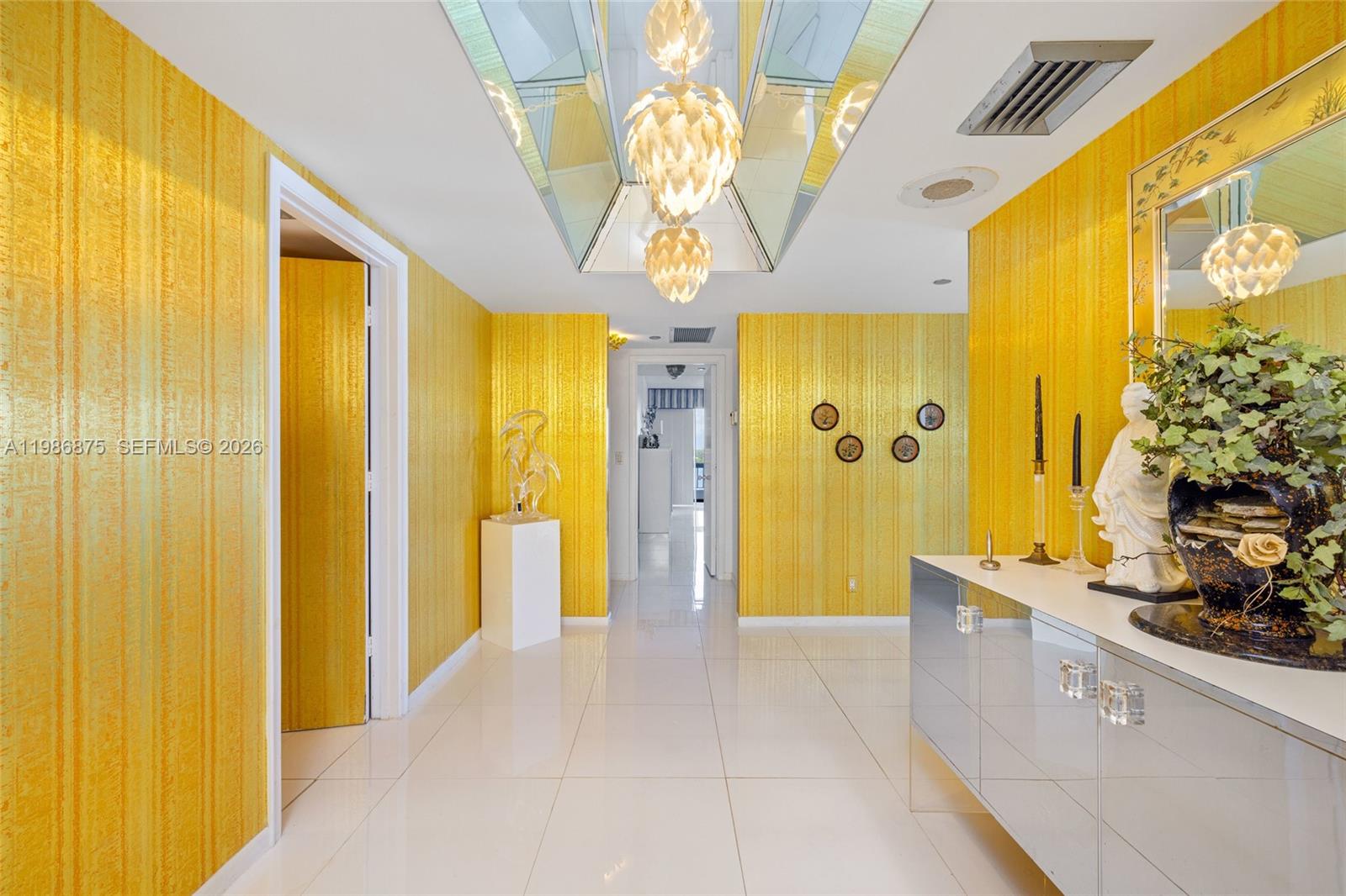 BEACH POINT CONDO - Residential