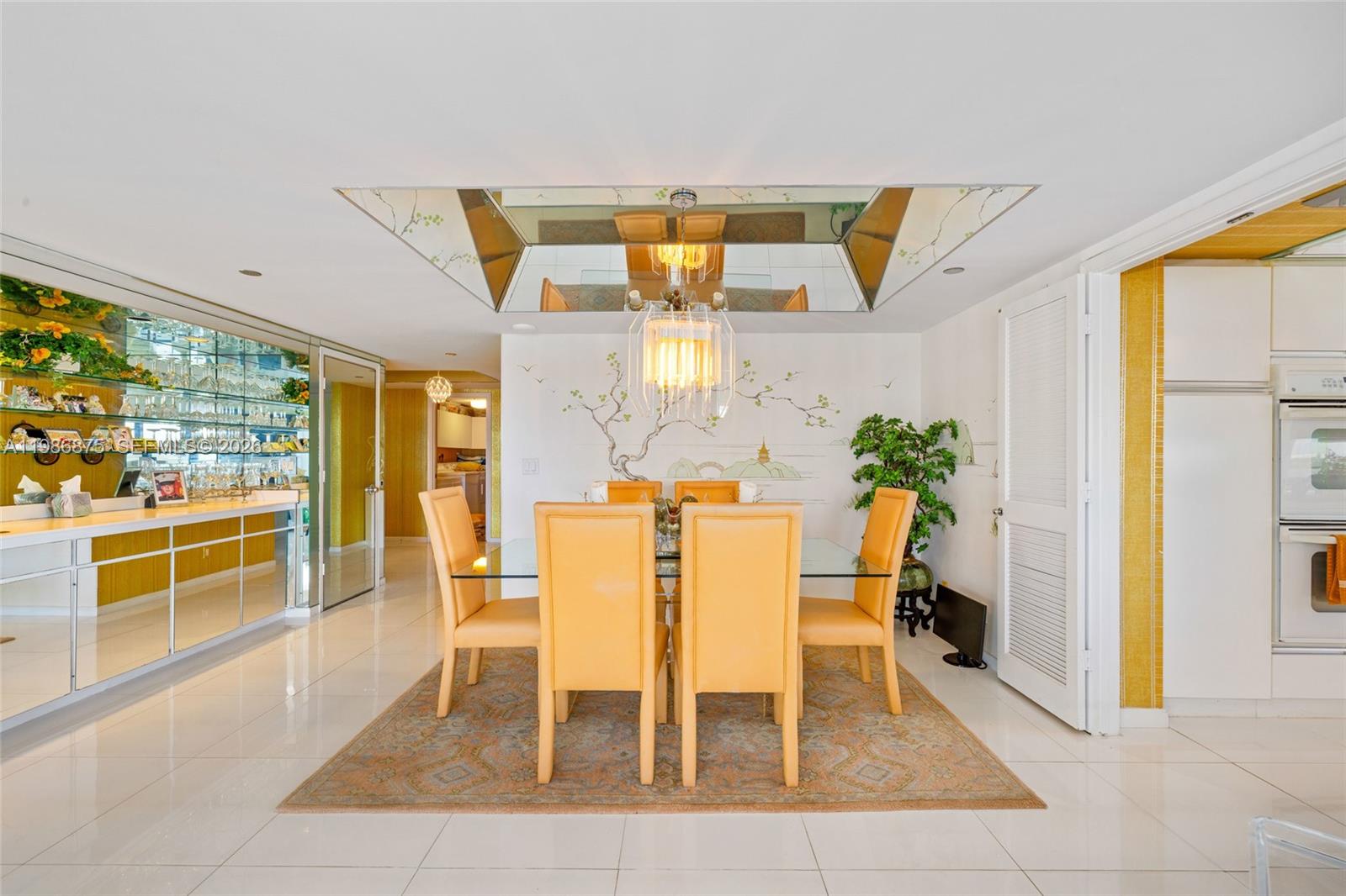 BEACH POINT CONDO - Residential