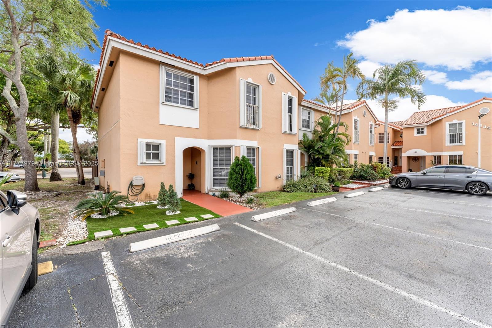 Property for Sale at 14245 Sw 57th Ln 9-1, Miami, Broward County, Florida - Bedrooms: 3 
Bathrooms: 3  - $450,000