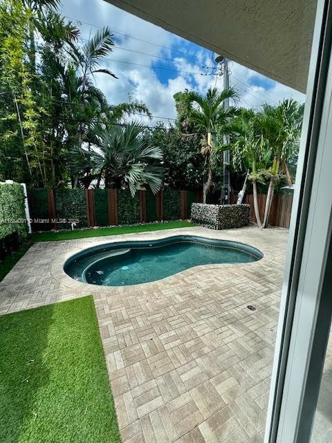 CORAL RIDGE GALT ADD NO 1 - Residential Lease