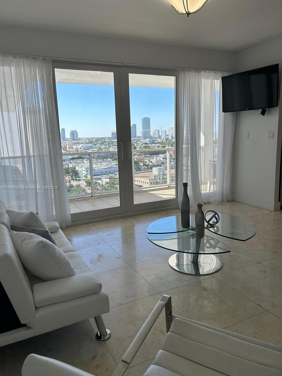 100 Lincoln Rd Ph14, Miami Beach, Miami-Dade County, Florida - 2 Bedrooms  
2 Bathrooms - 