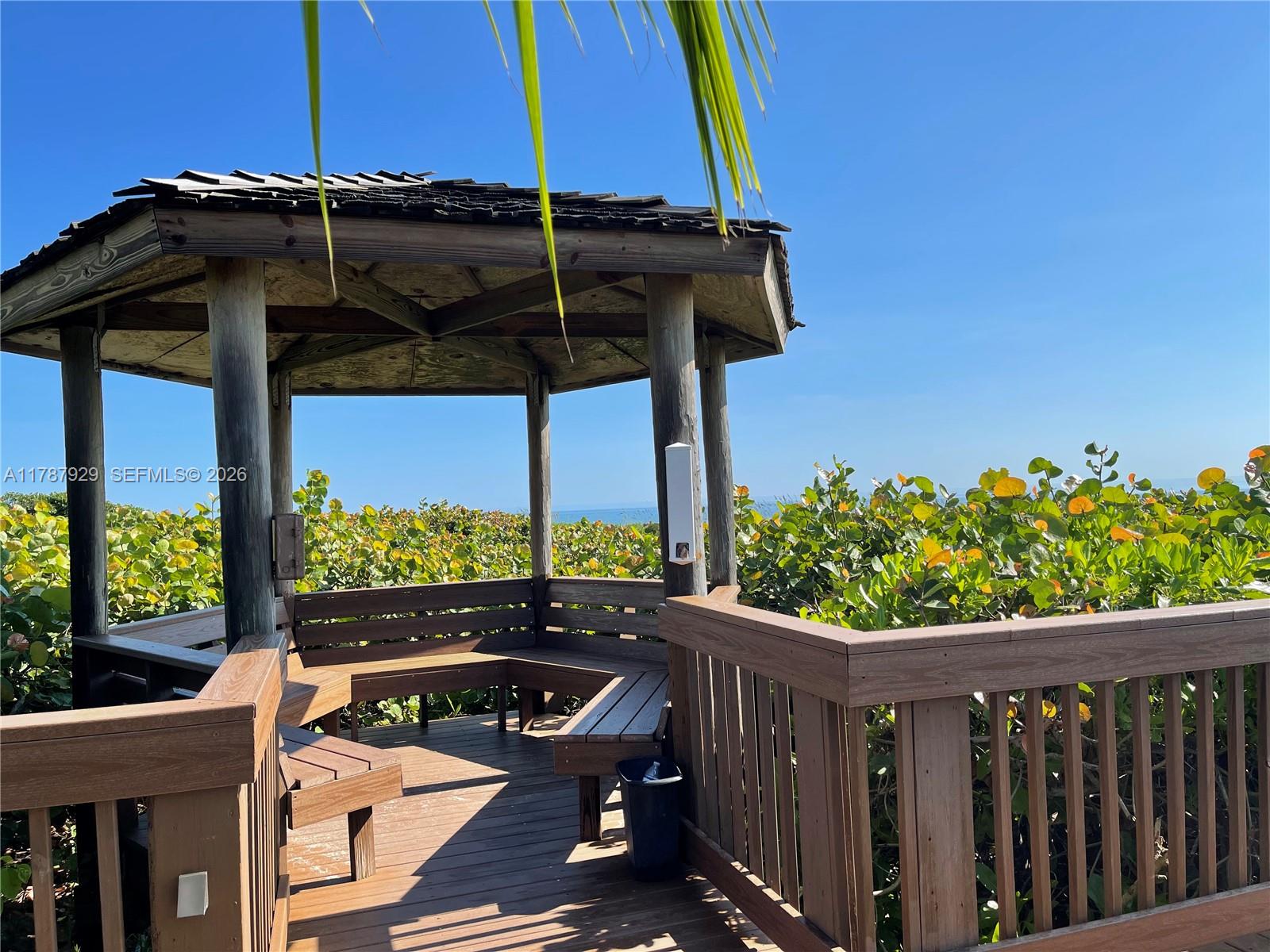 5047 N Highway A1a 1205