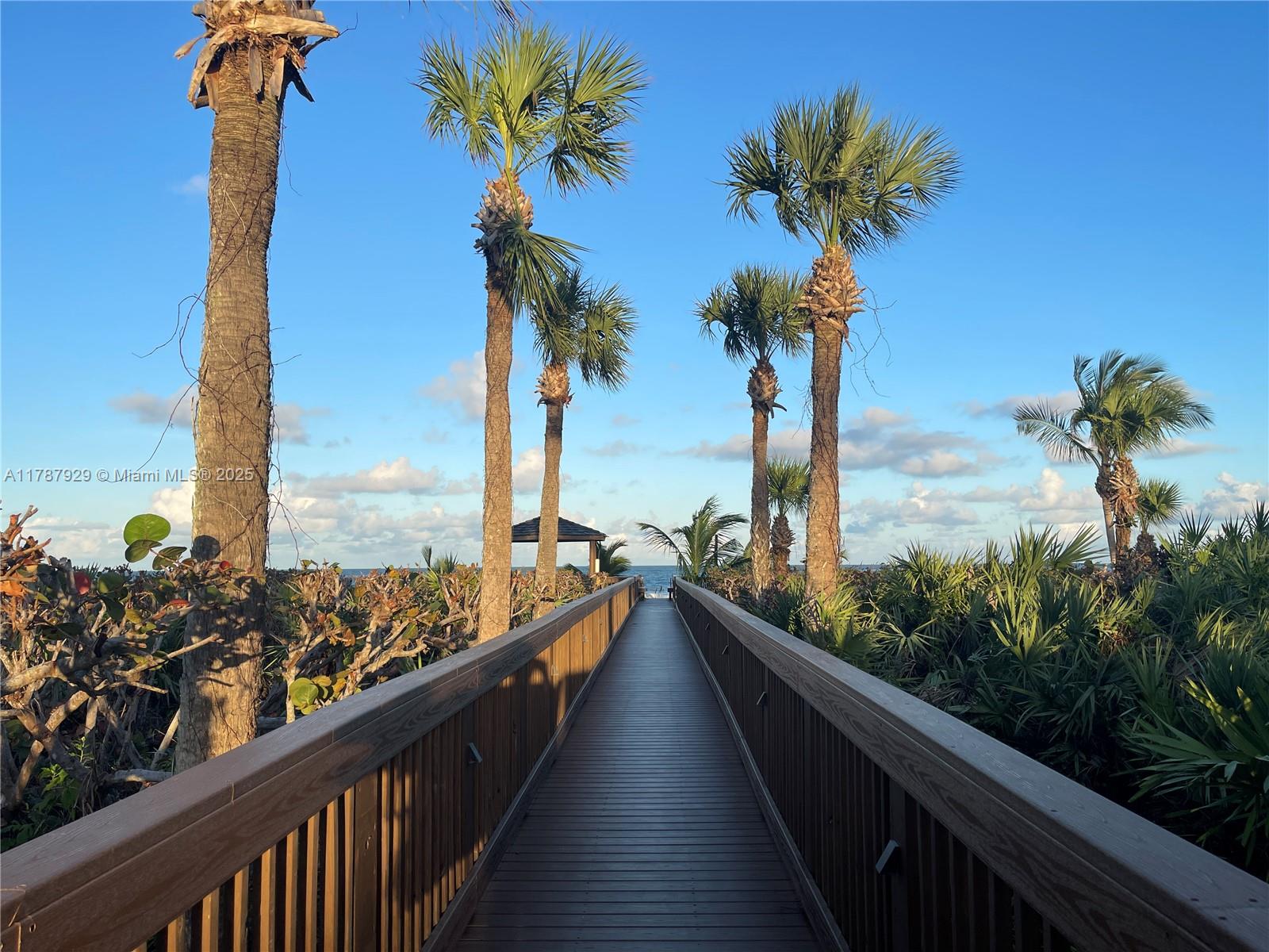 5047 N Highway A1a 1205
