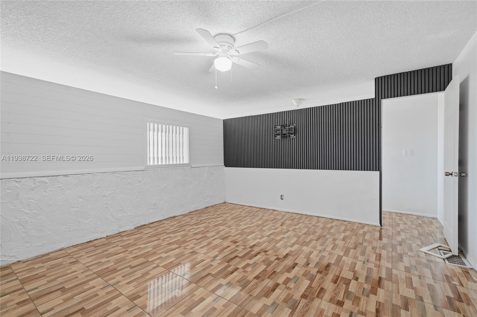 VENETIAN GARDENS AT COUNT - Residential