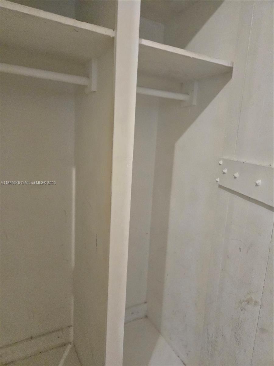 LINCOLN PARK ADDN TO HOME - Residential Lease