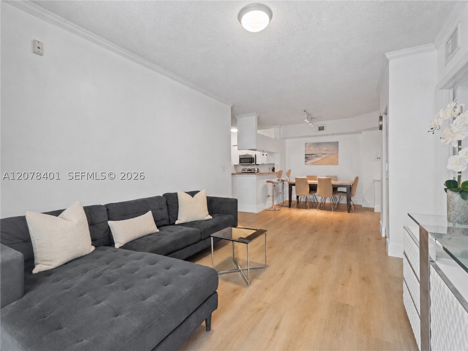 17145 N Bay Rd 4311