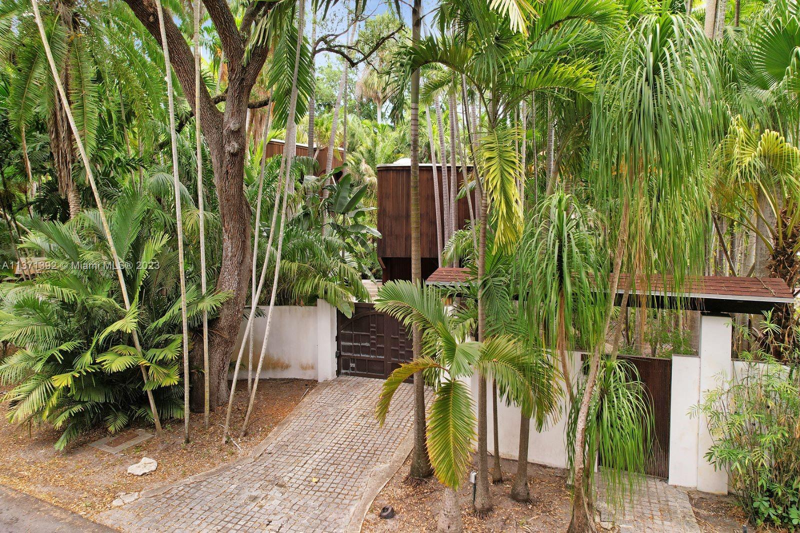 BISCAYNE PARK TERR - Residential