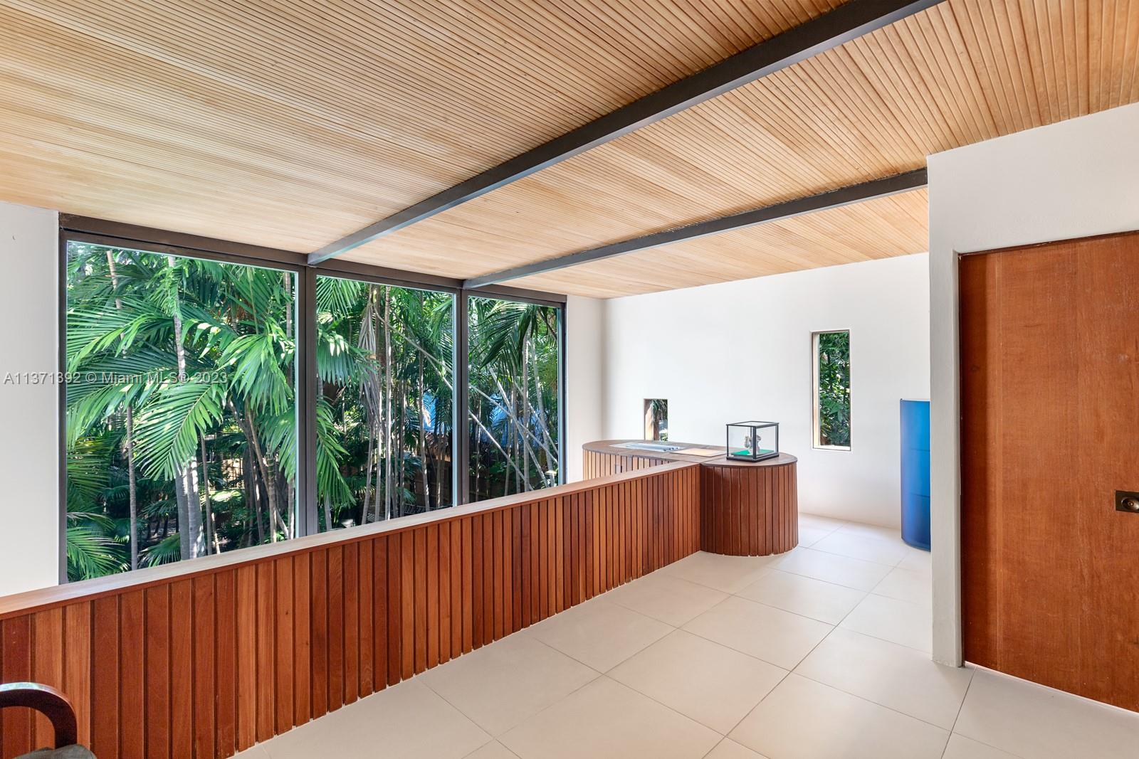 BISCAYNE PARK TERR - Residential