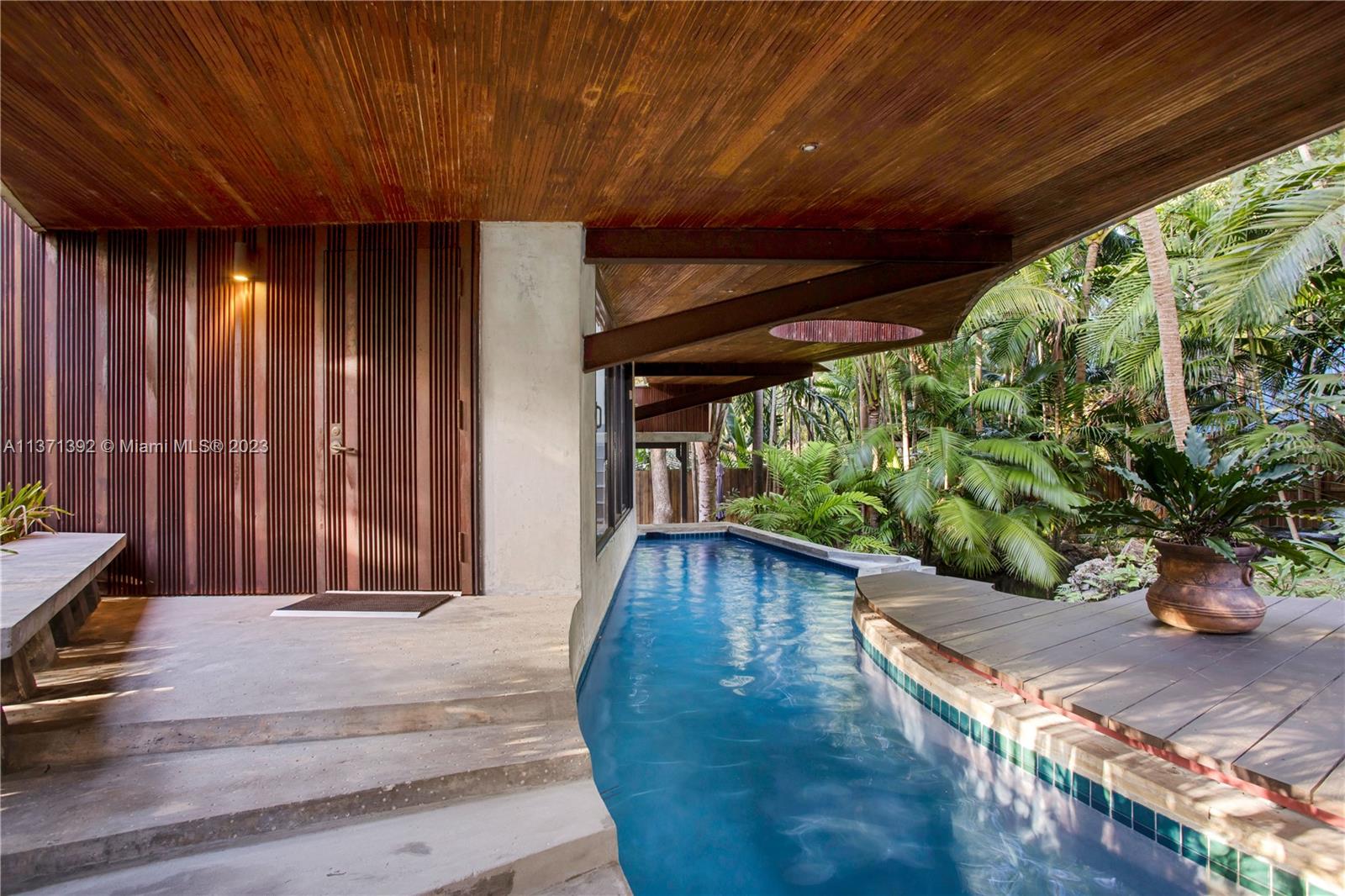 BISCAYNE PARK TERR - Residential