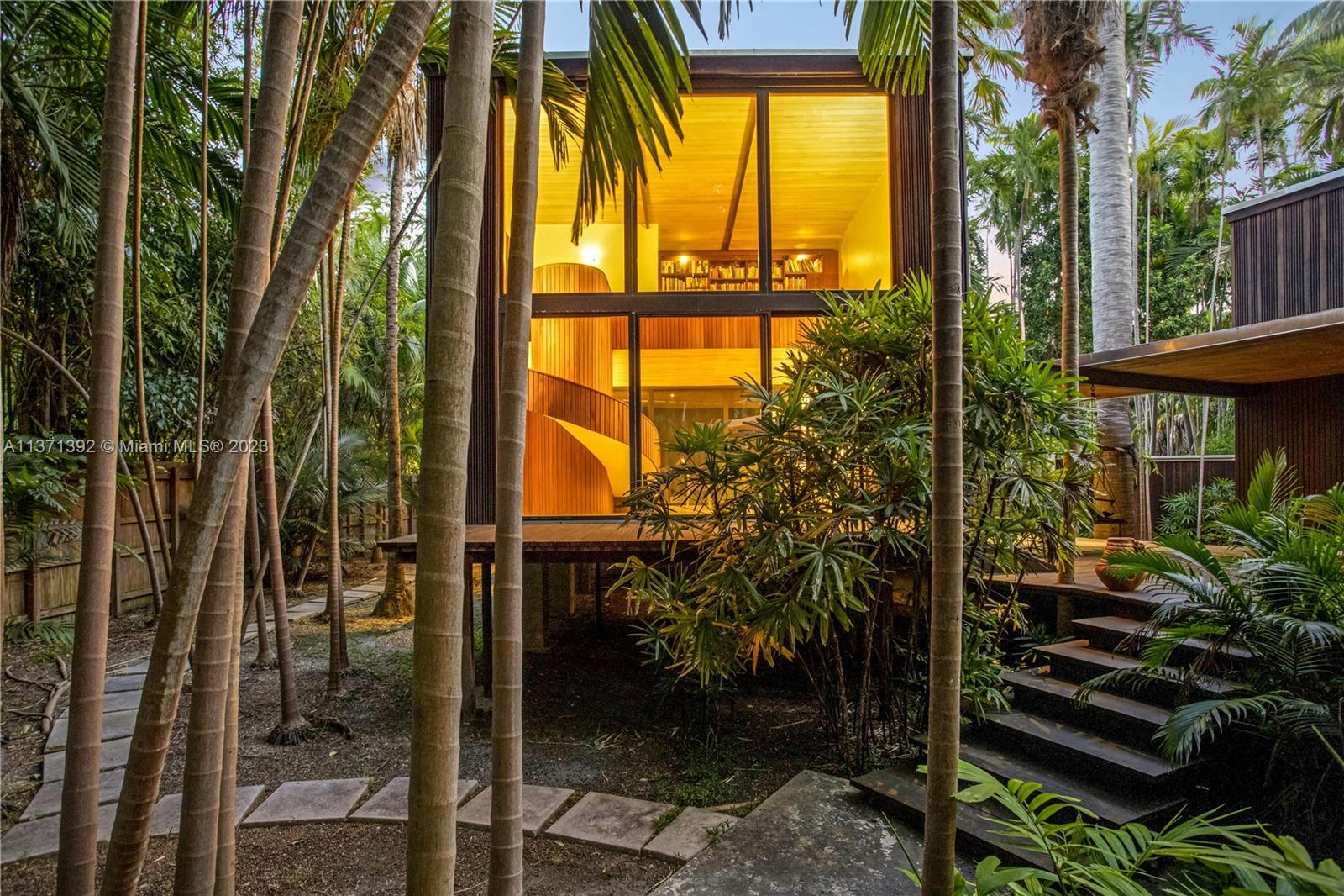 BISCAYNE PARK TERR - Residential