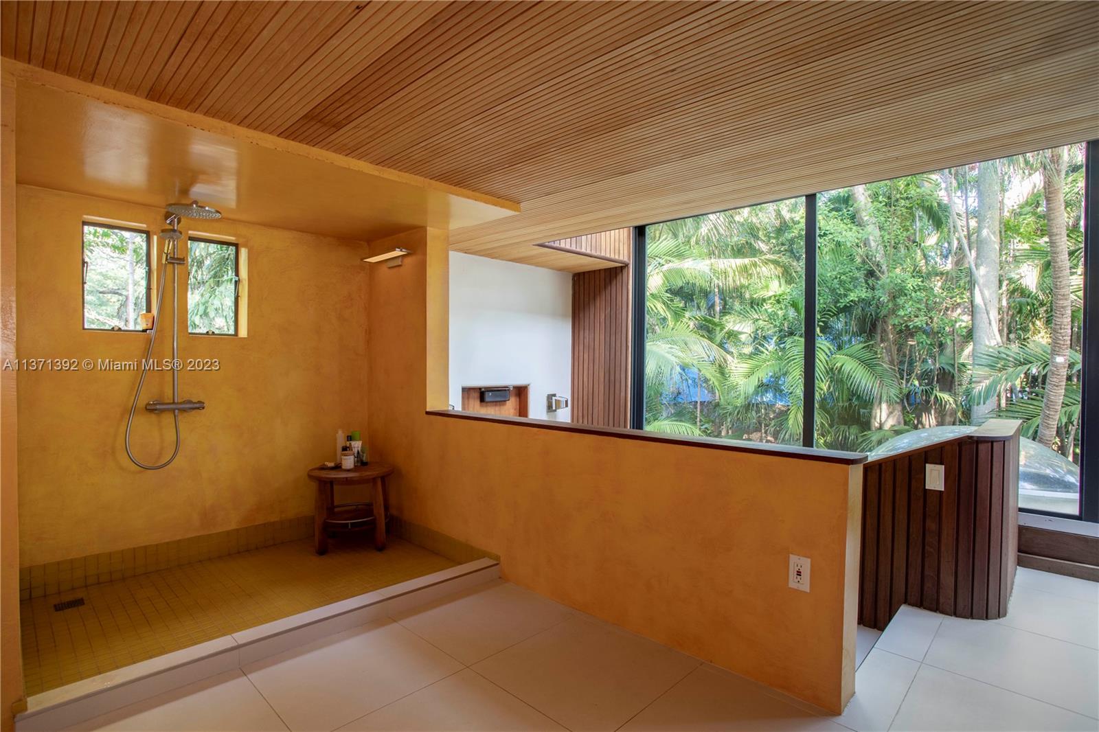 BISCAYNE PARK TERR - Residential