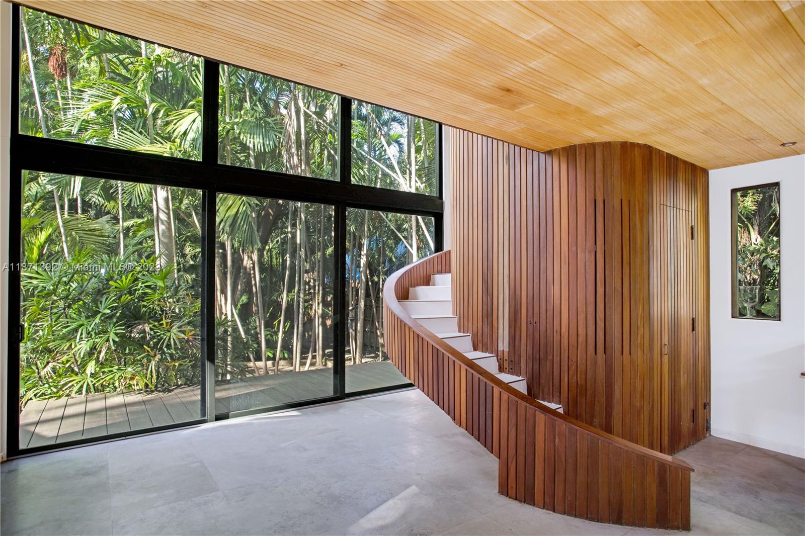 BISCAYNE PARK TERR - Residential