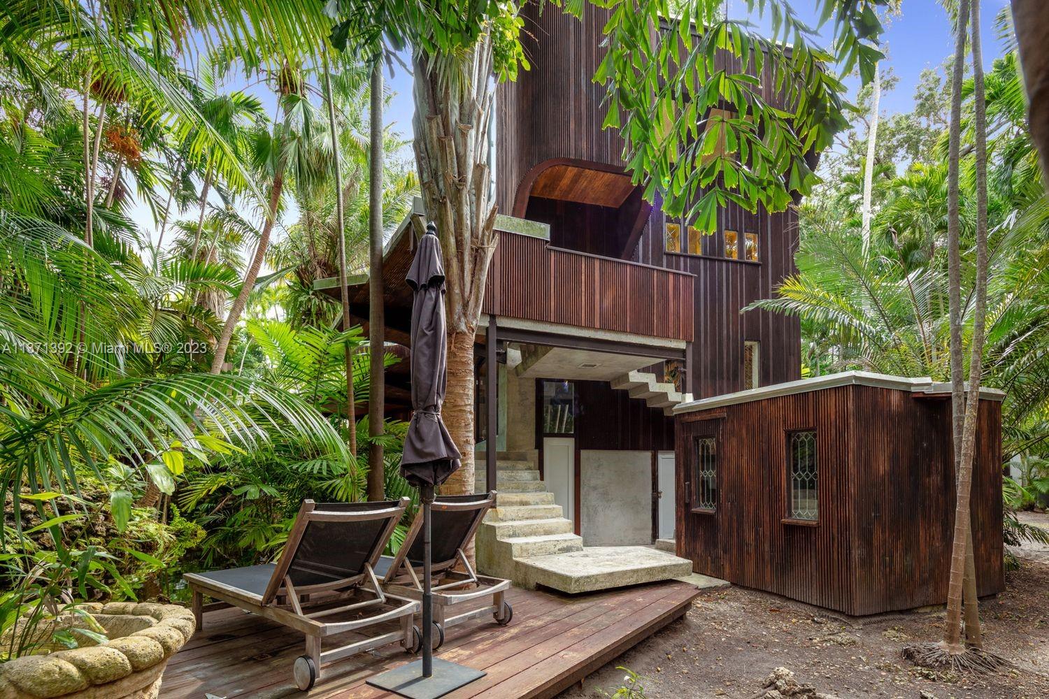 BISCAYNE PARK TERR - Residential