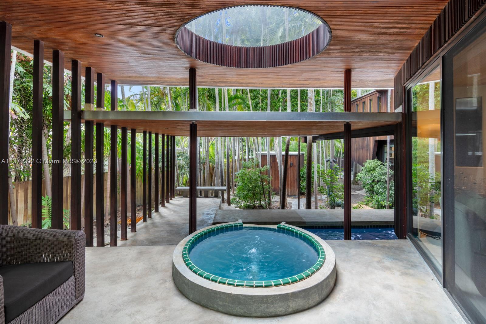 BISCAYNE PARK TERR - Residential