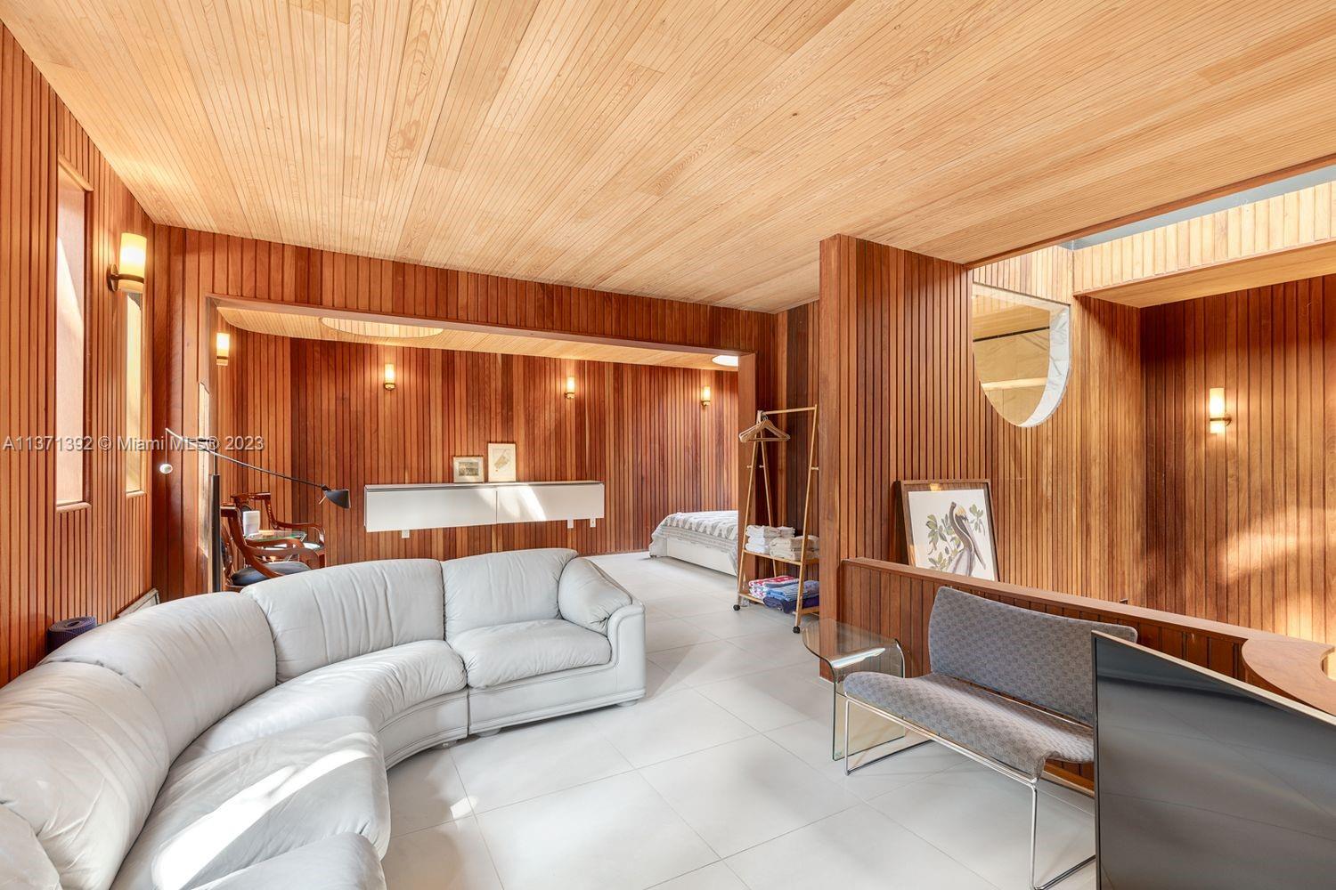 BISCAYNE PARK TERR - Residential