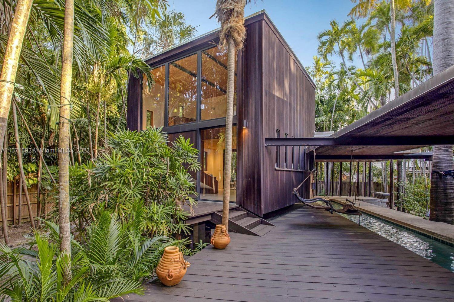 BISCAYNE PARK TERR - Residential