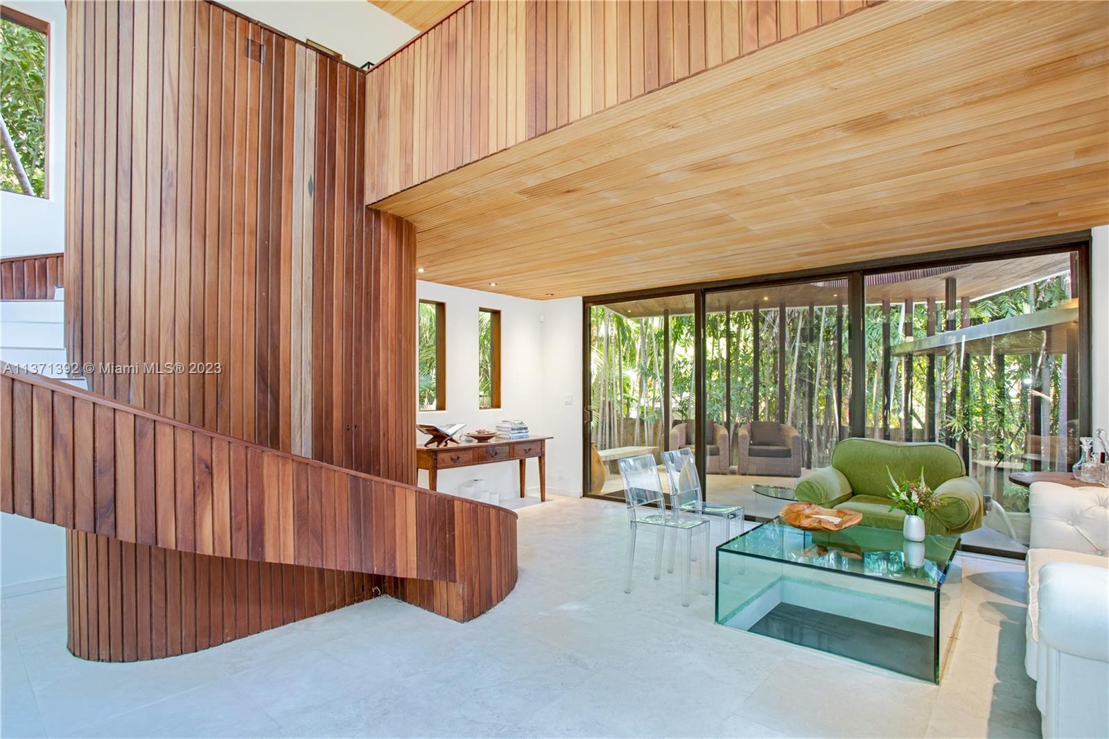 BISCAYNE PARK TERR - Residential