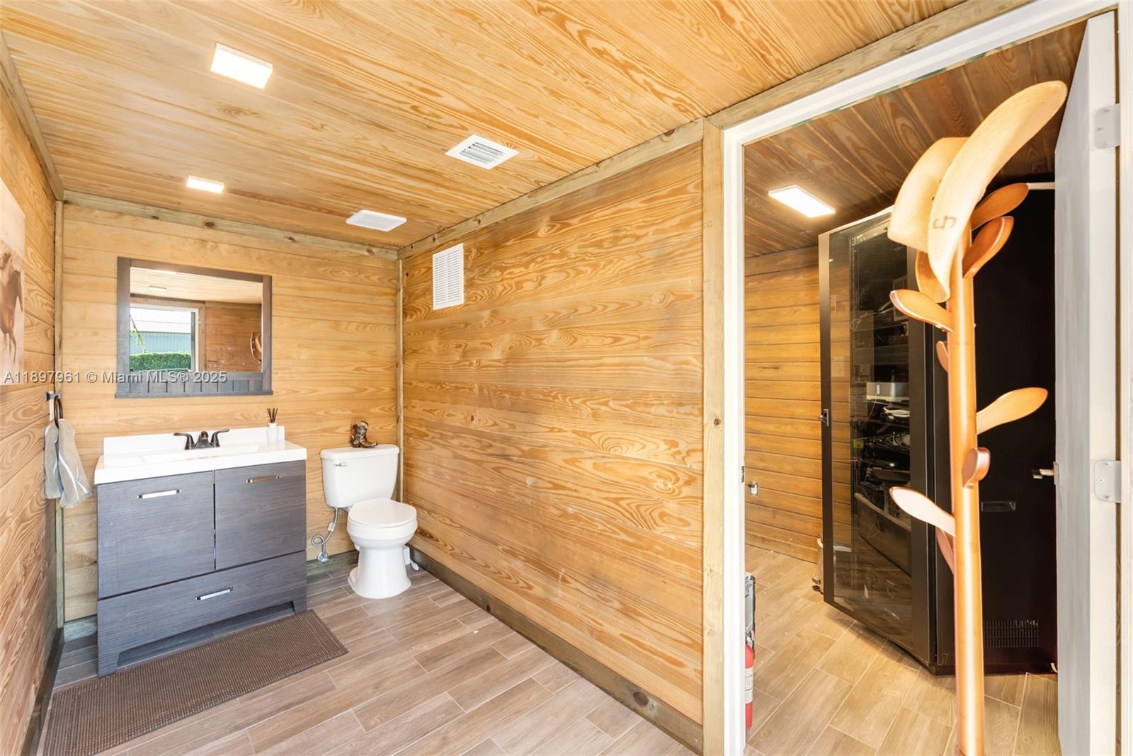 Miami-DADe - Residential