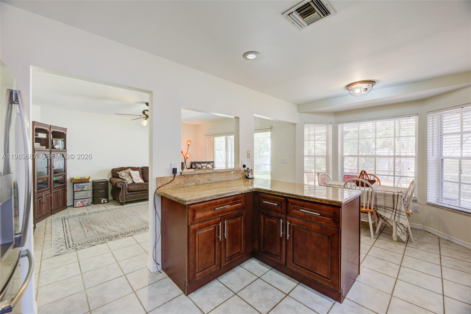 SAWGRASS PLANTATION - Residential