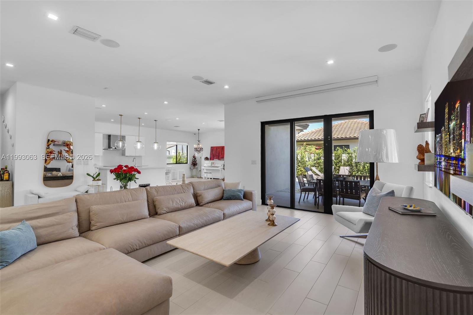 CANARIAS EAST - Residential