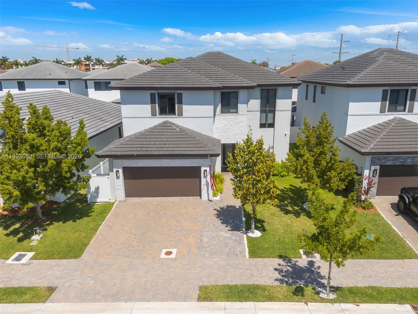 CANARIAS EAST - Residential