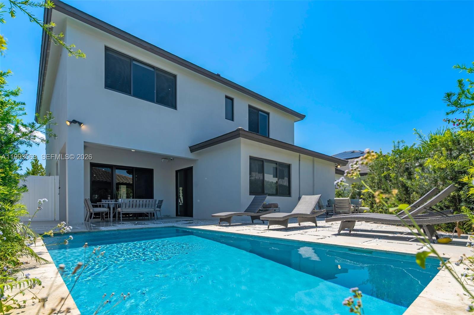 CANARIAS EAST - Residential