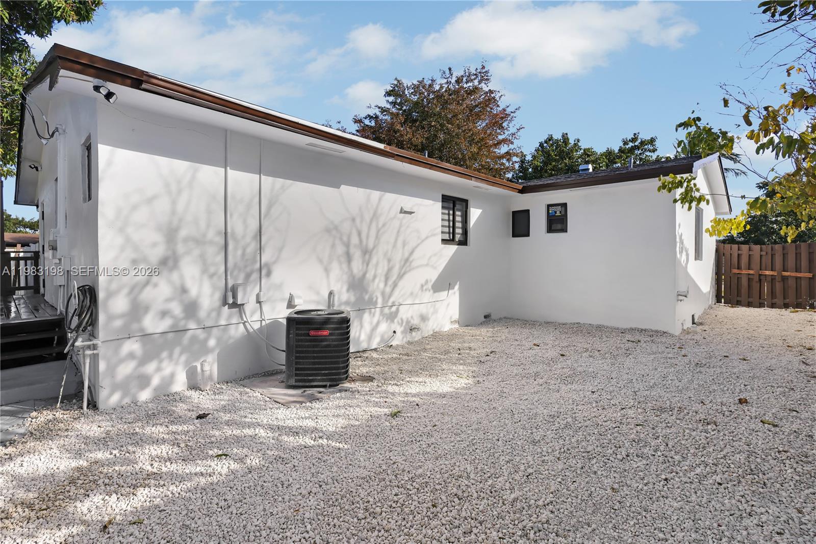 SCOTT ESTATES - Residential