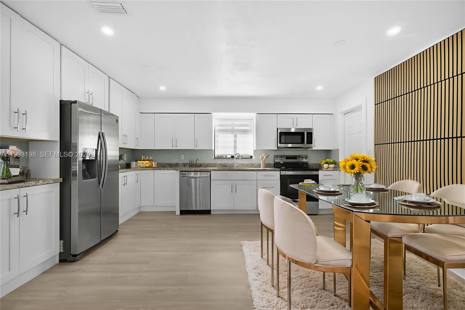 SCOTT ESTATES - Residential