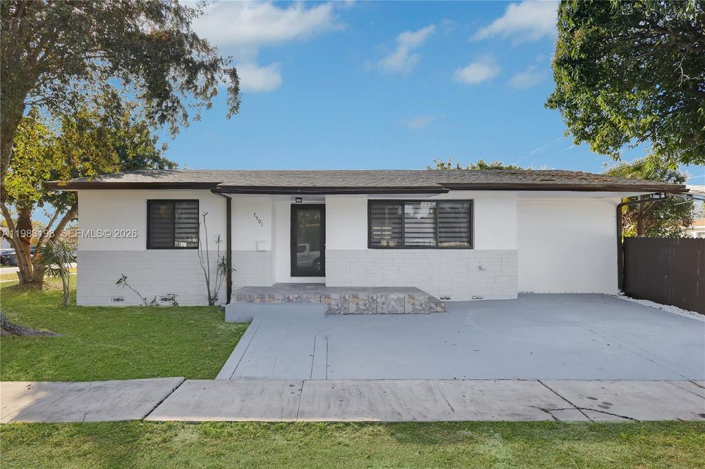 Photo of 7501 Raleigh St, Hollywood, FL 33024 (MLS # A11983198)