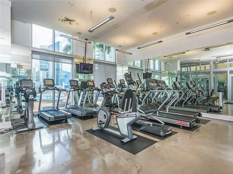 IVY CONDO 2 PARKIN+STORAGE - Residential