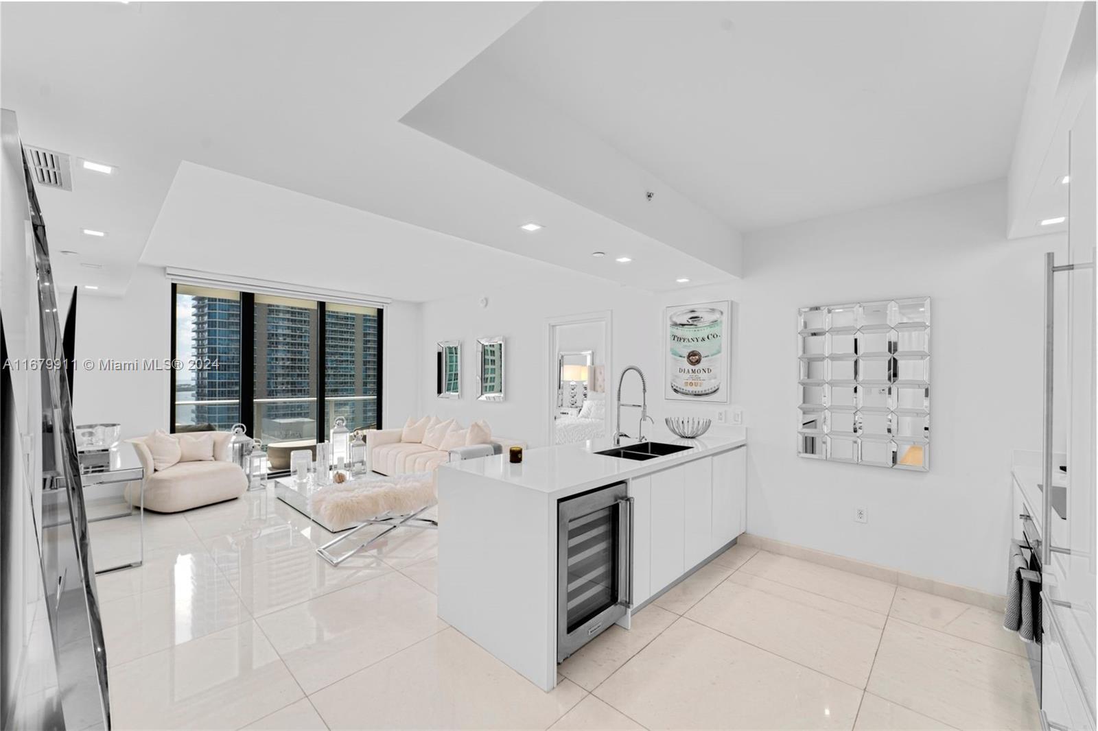 1010 BRICKELL CONDO - Residential Lease