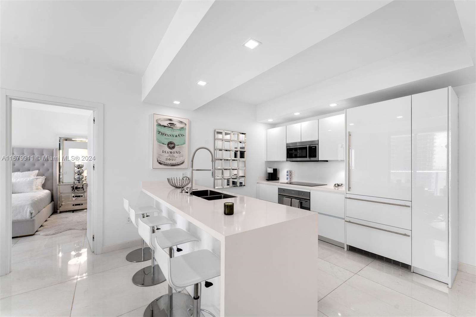 1010 BRICKELL CONDO - Residential Lease