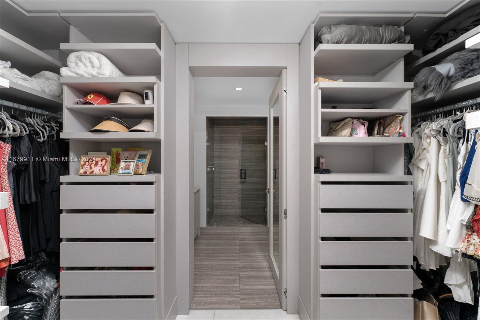 1010 BRICKELL CONDO - Residential Lease