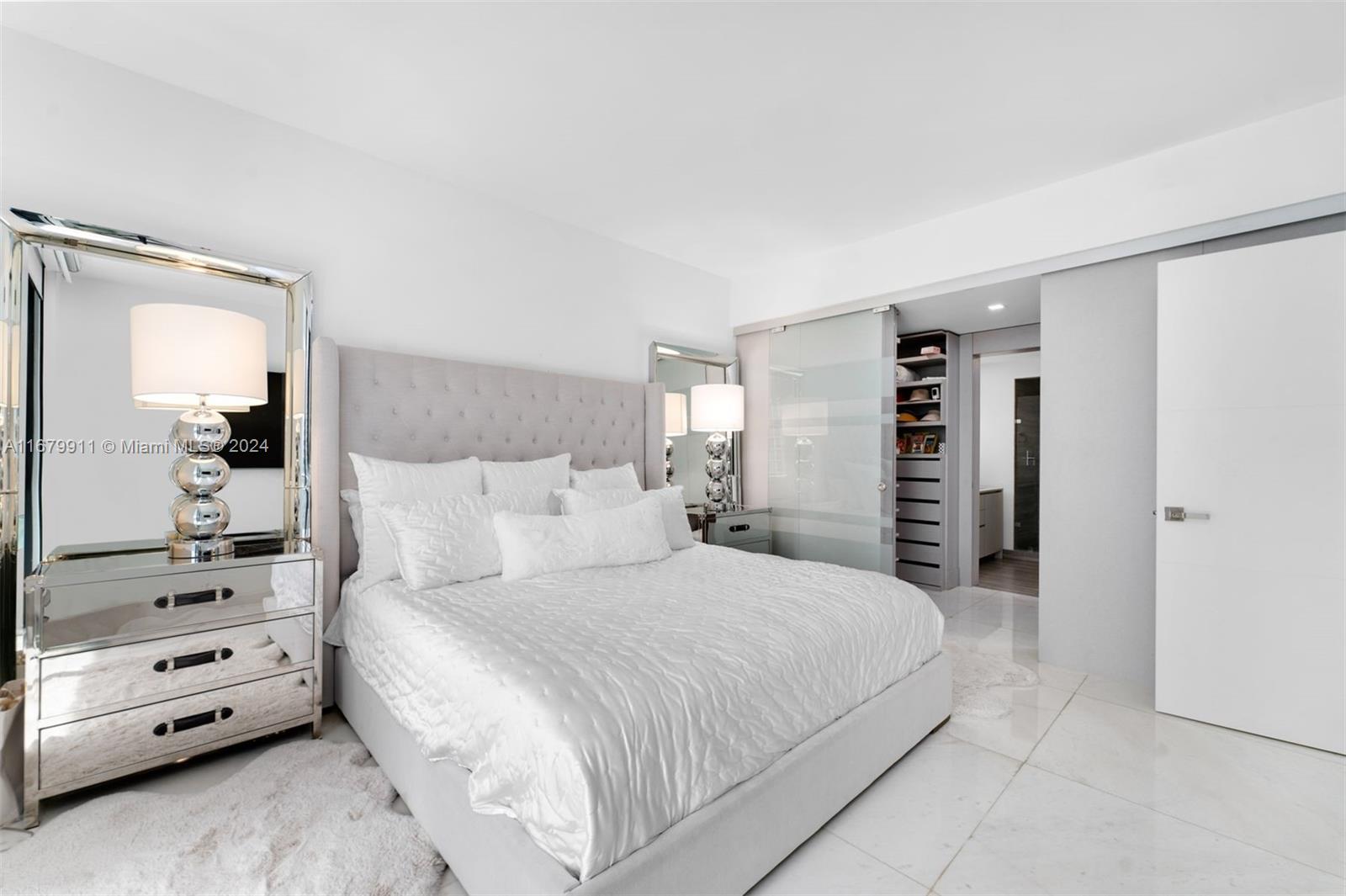 1010 BRICKELL CONDO - Residential Lease