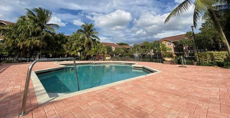 8741 Wiles Rd 208, Coral Springs, Broward County, Florida - 3 Bedrooms  
2 Bathrooms - 