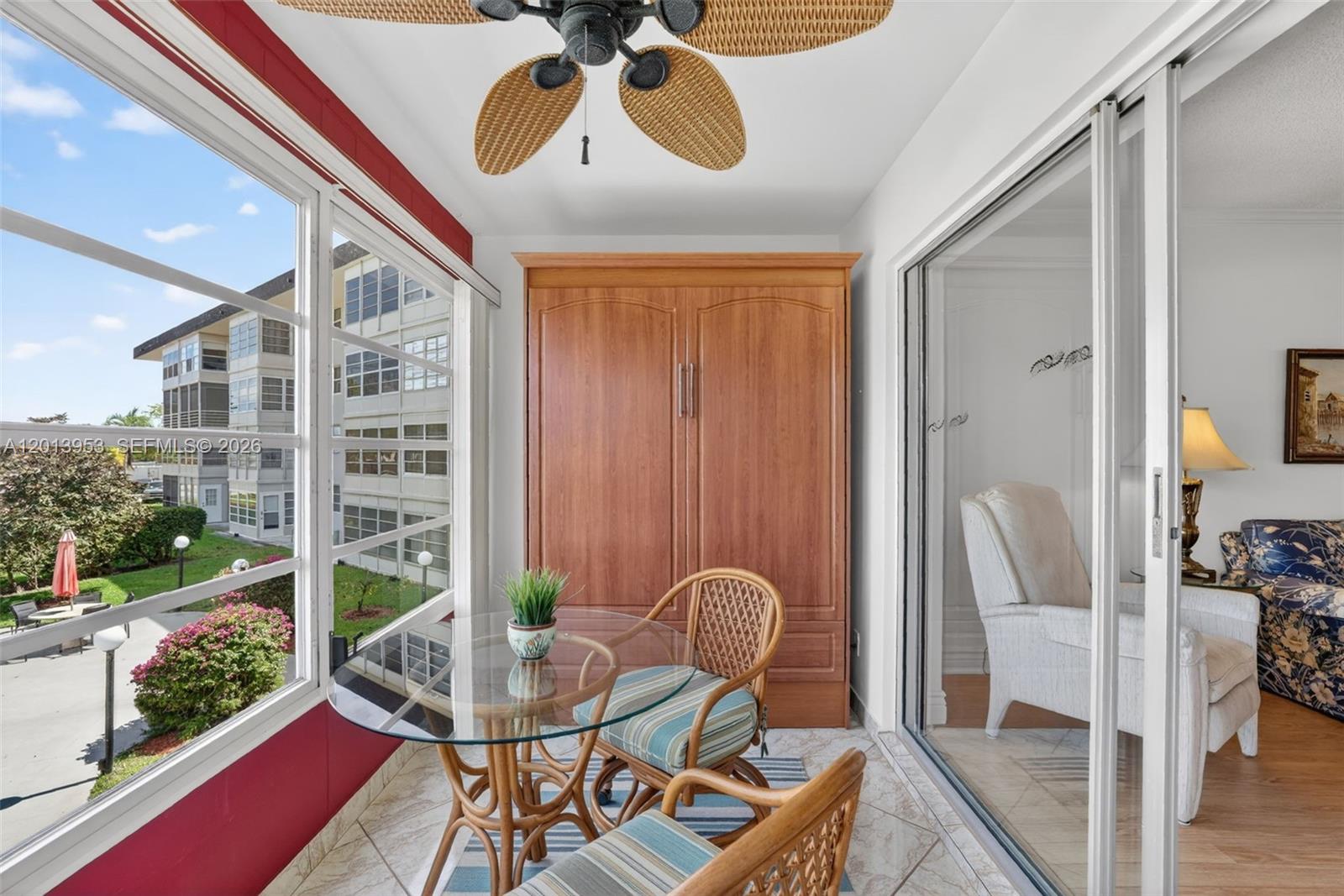 LAUDERDALE OAKS CONDO XII - Residential