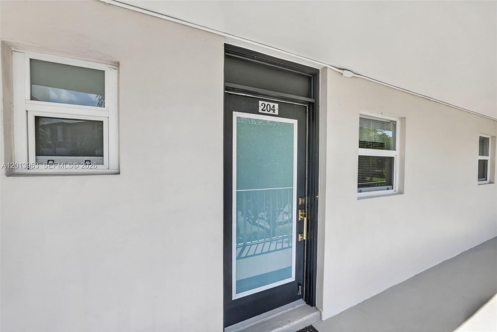 LAUDERDALE OAKS CONDO XII - Residential
